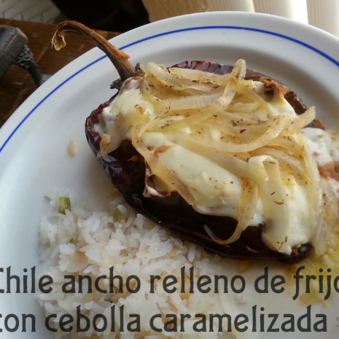 chiles anchos rellenos